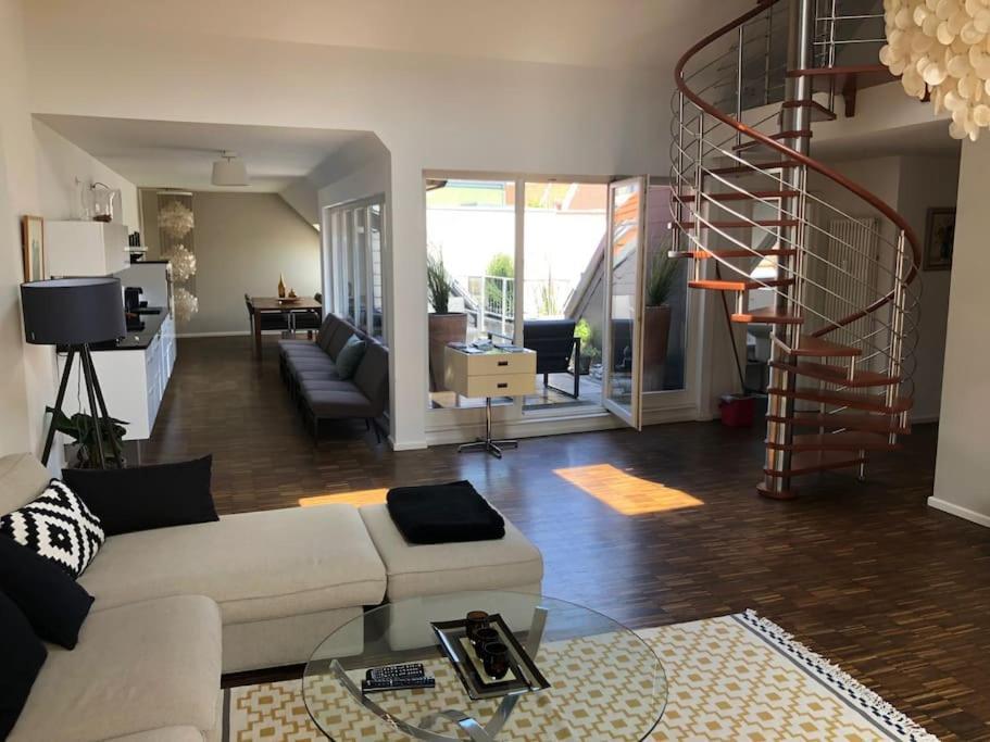 Apartamento Ruhige Dachwohnung Mit Terrasse Mitte - Spacious Modern Rooftop Loft In Mitte Berlín