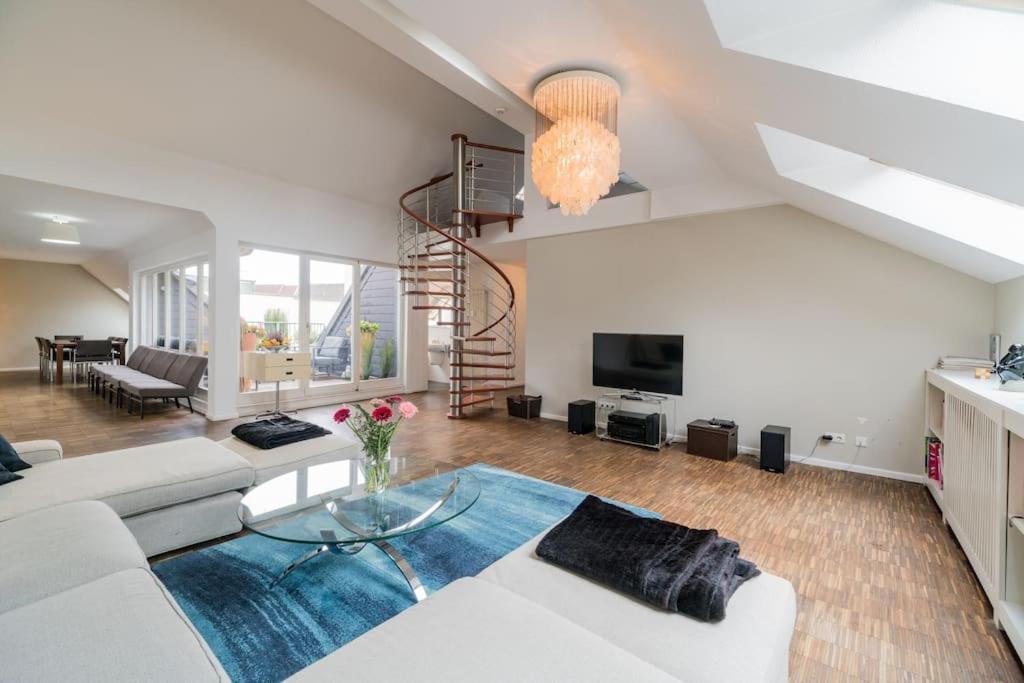 Ruhige Dachwohnung Mit Terrasse Mitte - Spacious Modern Rooftop Loft In Mitte Apartamento Berlín